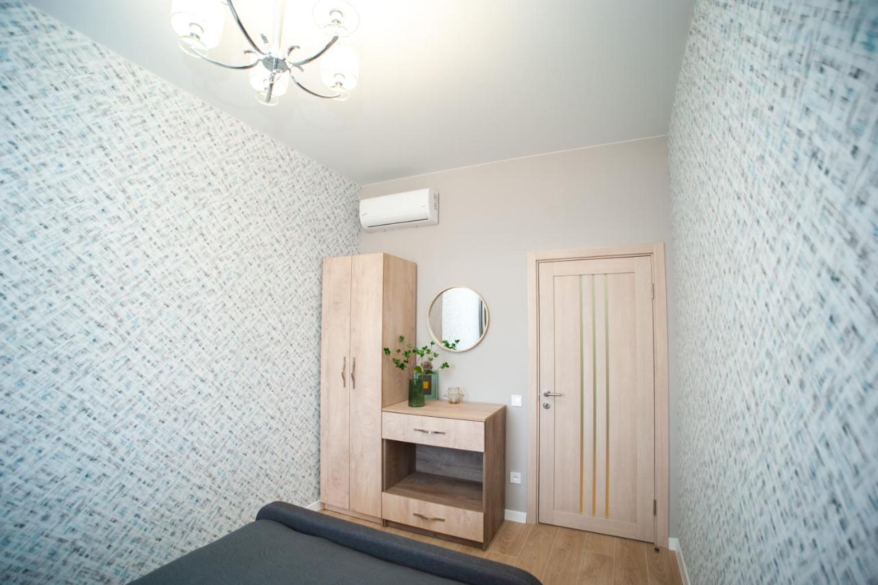 3 Bedroom, 2 Bathroom Apartment Near Forum リヴィウ エクステリア 写真